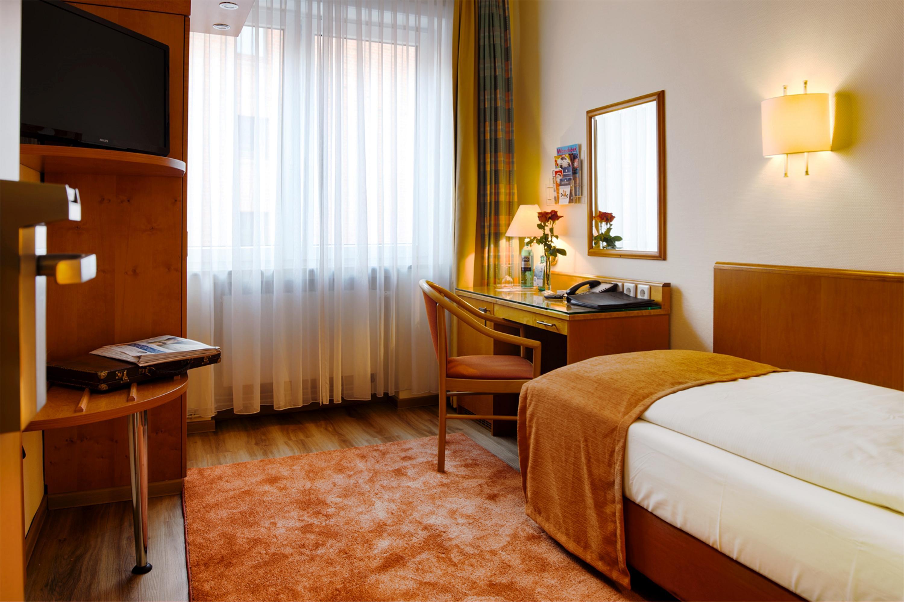 Garner Hotel Hamburg - Wandsbek Marktplatz Bagian luar foto