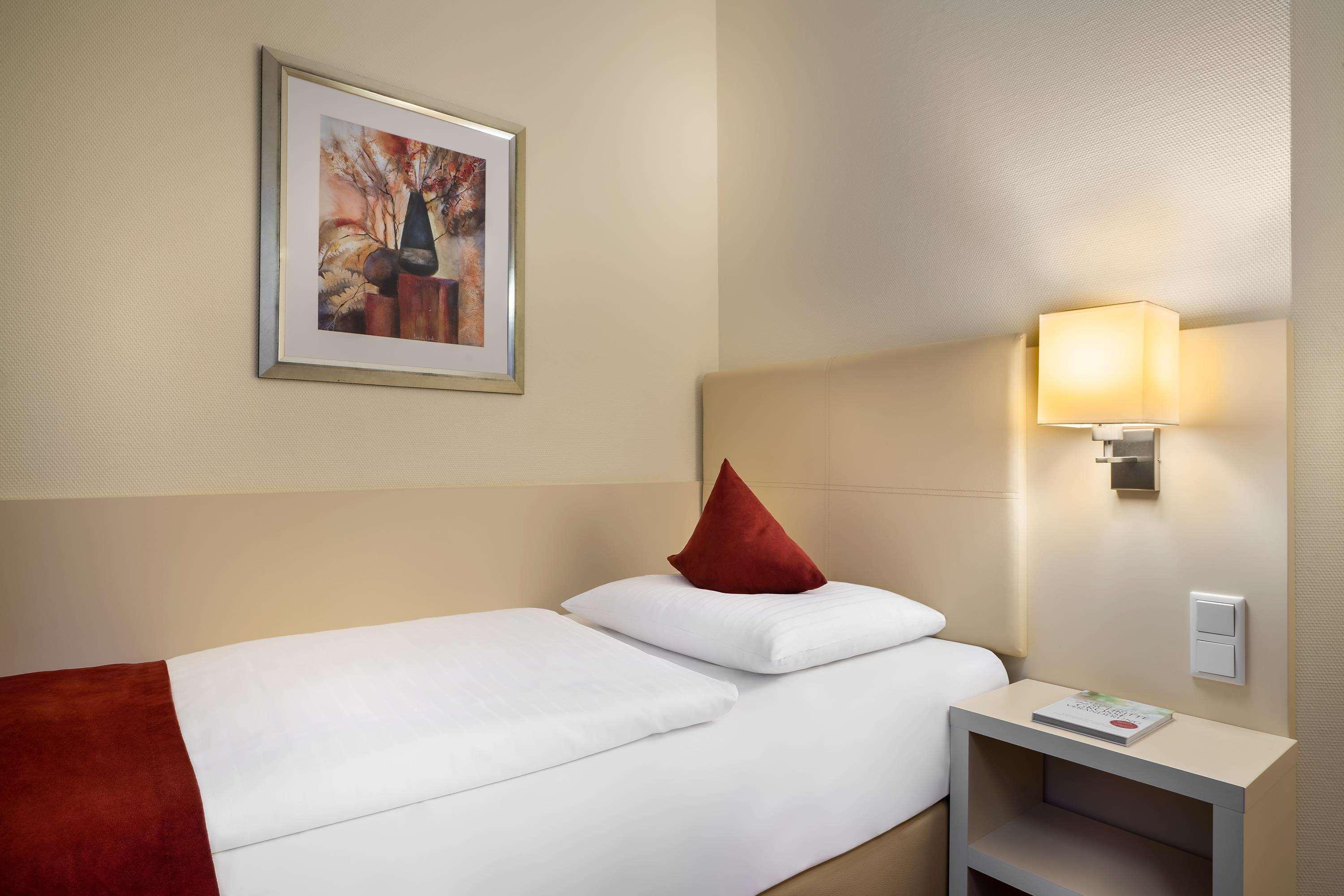 Garner Hotel Hamburg - Wandsbek Marktplatz Bagian luar foto