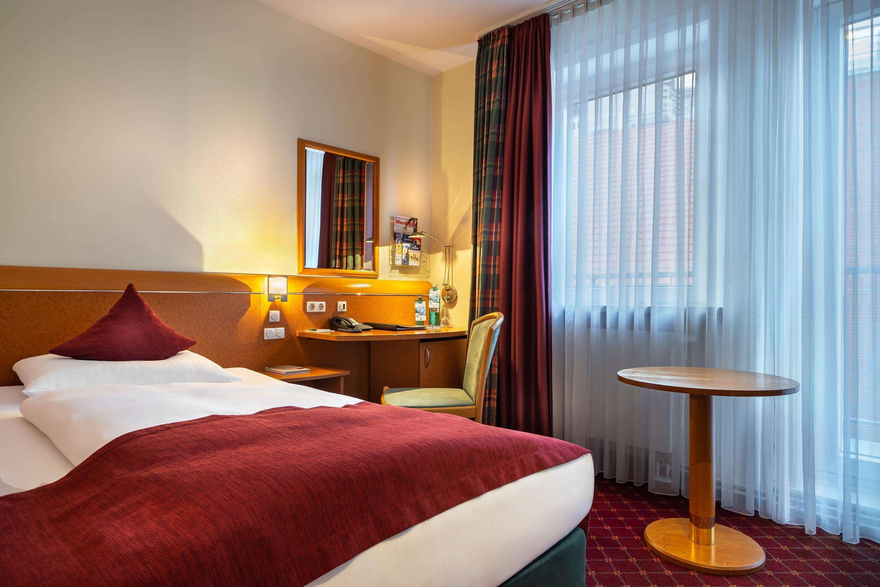 Garner Hotel Hamburg - Wandsbek Marktplatz Bagian luar foto