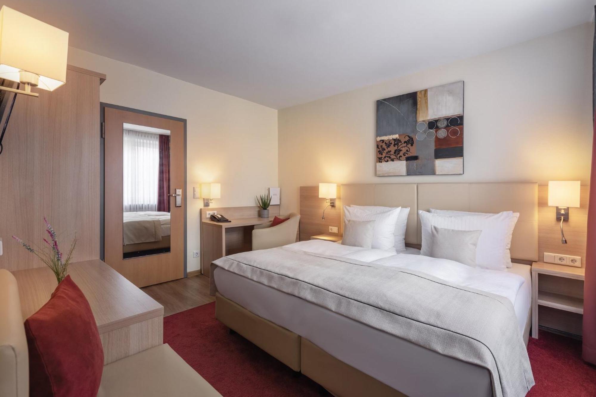Garner Hotel Hamburg - Wandsbek Marktplatz Bagian luar foto